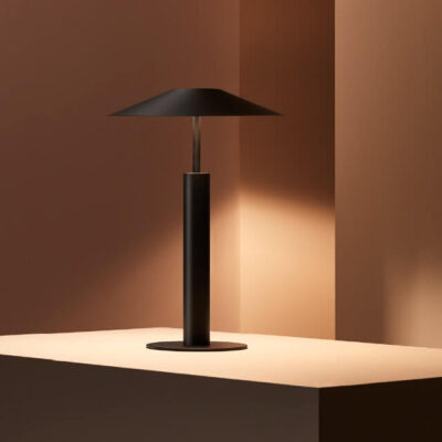 H Leds-C4 Lampada da Tavolo di Design